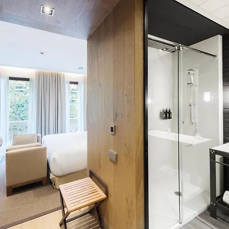 The Corner Otel 4*