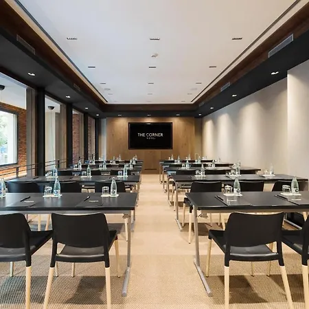 The Corner Otel Barselona