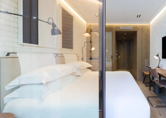 Szálloda The Corner 4*