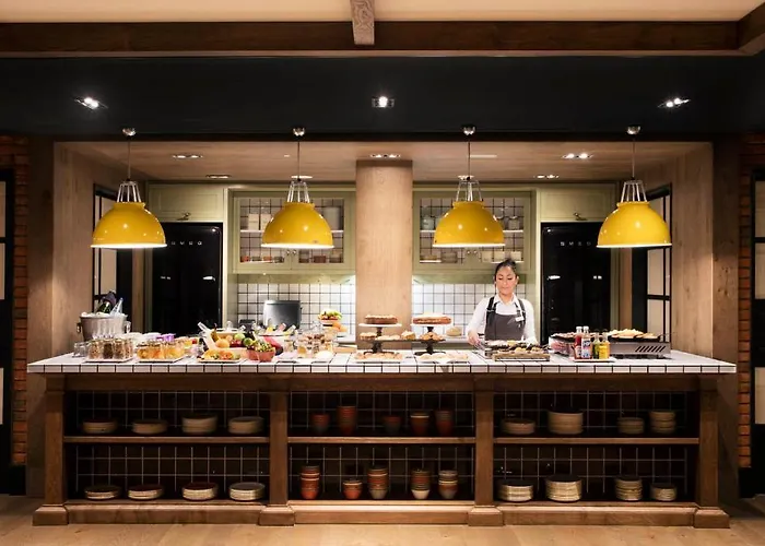 Szálloda The Corner 4*