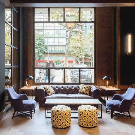 Hotel The Corner 4*