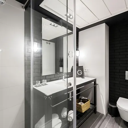 The Corner Hotel 4*